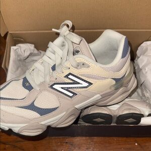 New Balance Kids Sneakers - Cream and Blue